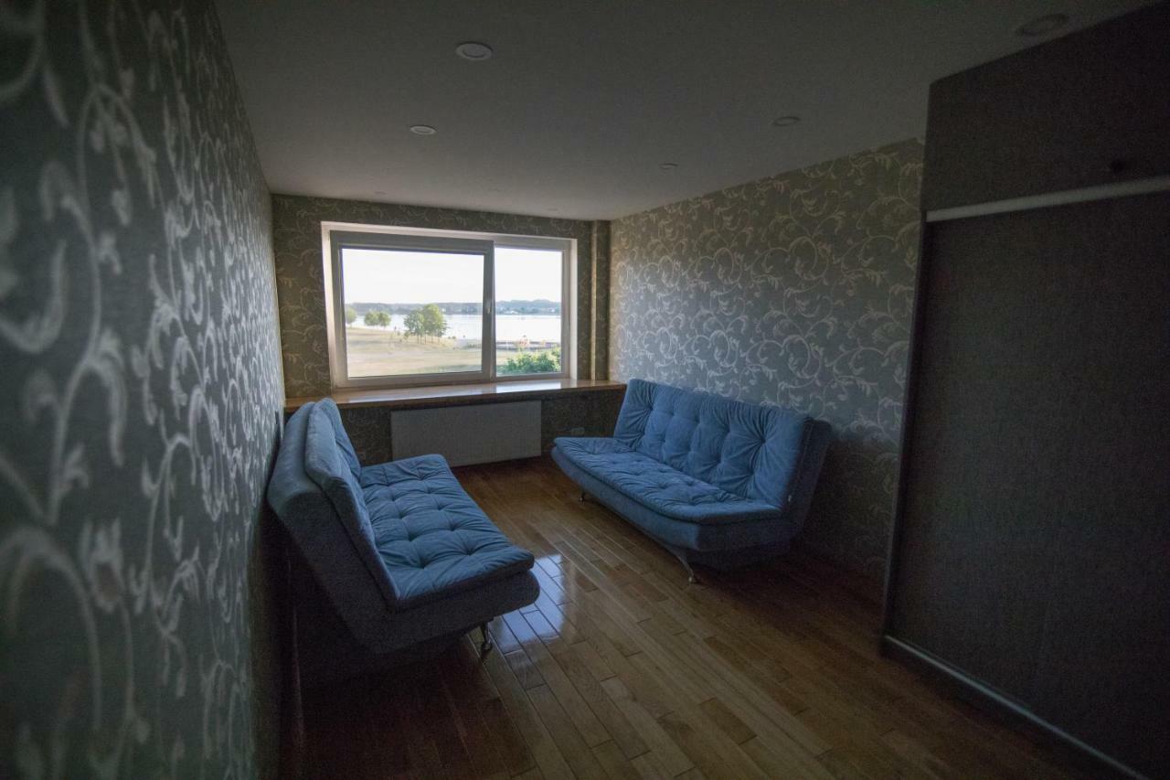 Cozy Apartment With A Wonderful Lake View Telsiai Bagian luar foto